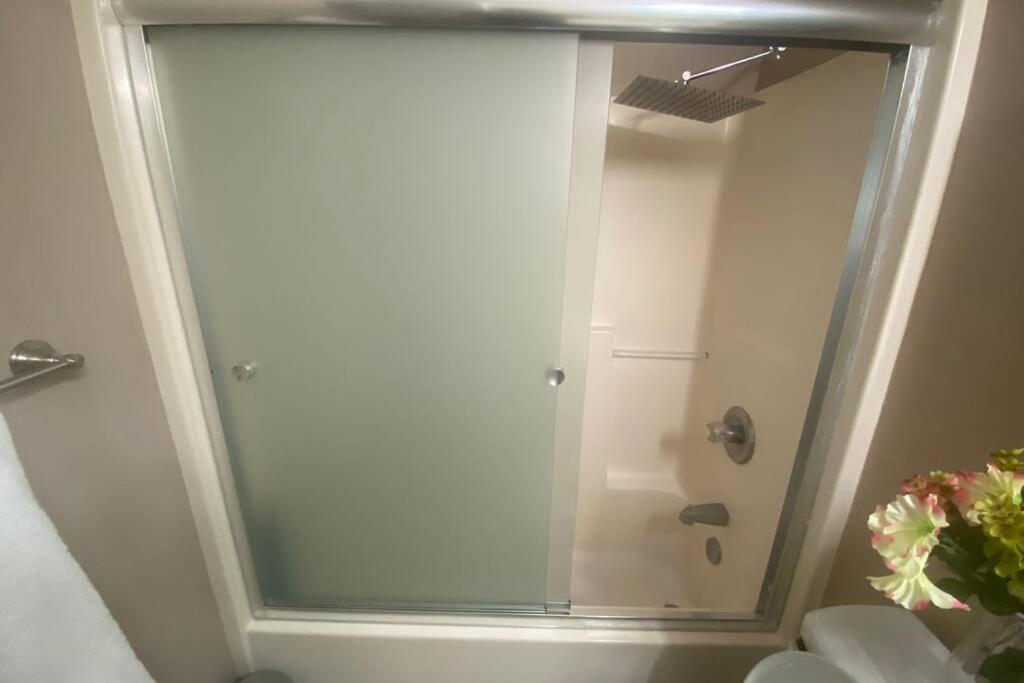 Smart Entire Loft, 3 Bedroom 2 Bath, With 3 Tv Columbia Exterior photo